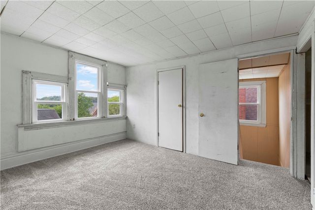 361 Library PLACE, Oakmont, PA 15139