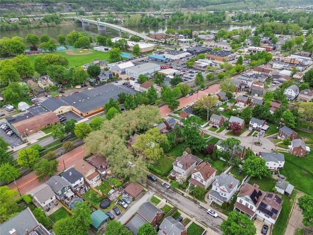 361 Library PLACE, Oakmont, PA 15139