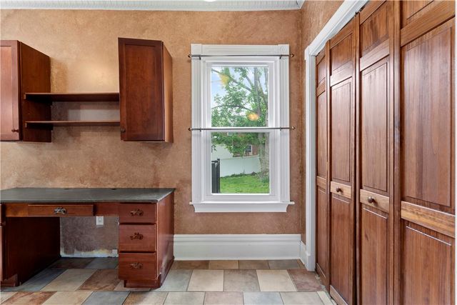 361 Library PLACE, Oakmont, PA 15139