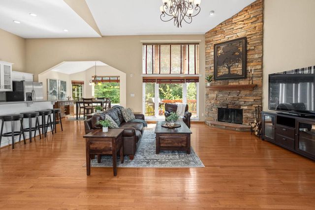 W156N5364 Bette DRIVE, Menomonee Falls, WI 53051