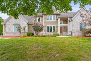 W156N5364 Bette DRIVE, Menomonee Falls, WI 53051