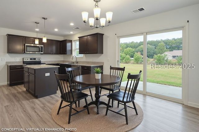 156 Red Pine Rd, Ridgeland, SC 29936