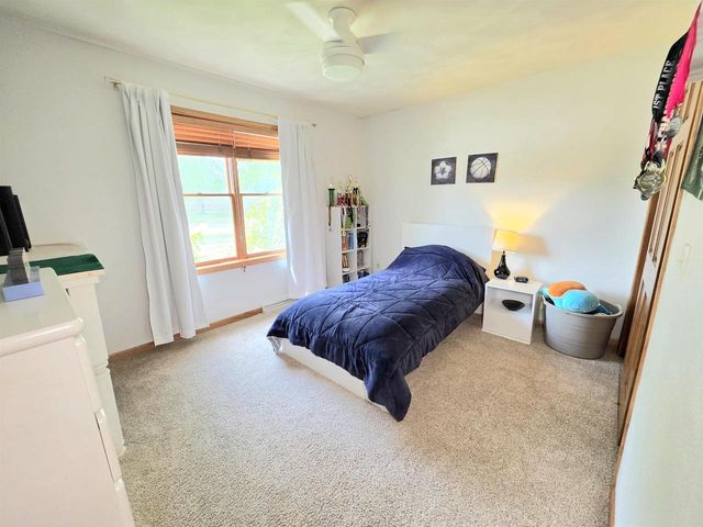 3226 E GREENLEAF DRIVE, Appleton, WI 54913