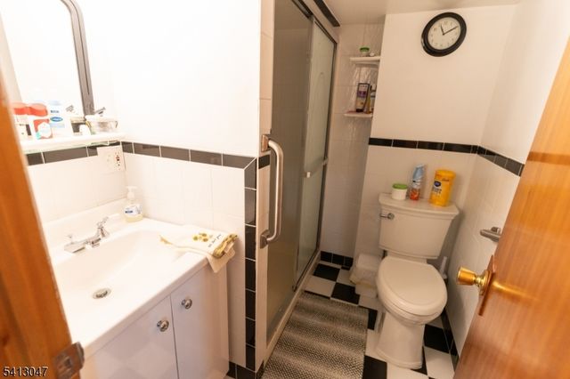 165 Ward St, Maywood Boro, NJ 07607