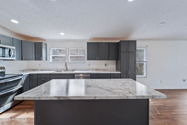 101 Aberdeen Lane, Jacksonville, NC 28540