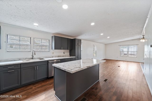 101 Aberdeen Lane, Jacksonville, NC 28540