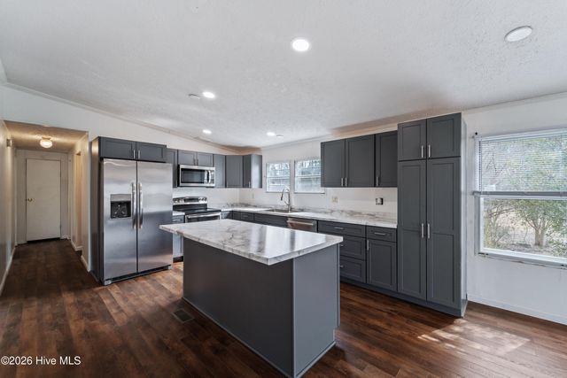 101 Aberdeen Lane, Jacksonville, NC 28540