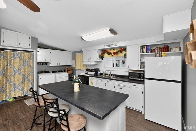 1674 Toledo Road, Elkhart, IN 46516