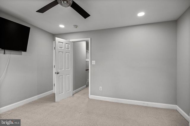 418 VINE ST, Camden, NJ 08102
