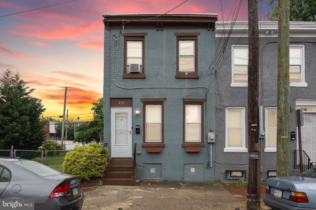 418 VINE ST, Camden, NJ 08102