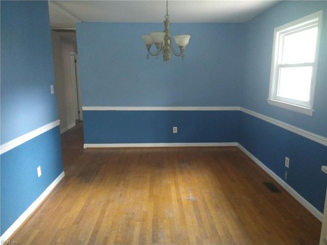 124 Allison RD, Newport News, VA 23602