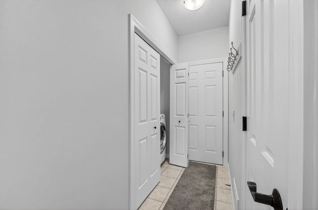 5280 Kristi Lane, Bettendorf, IA 52722