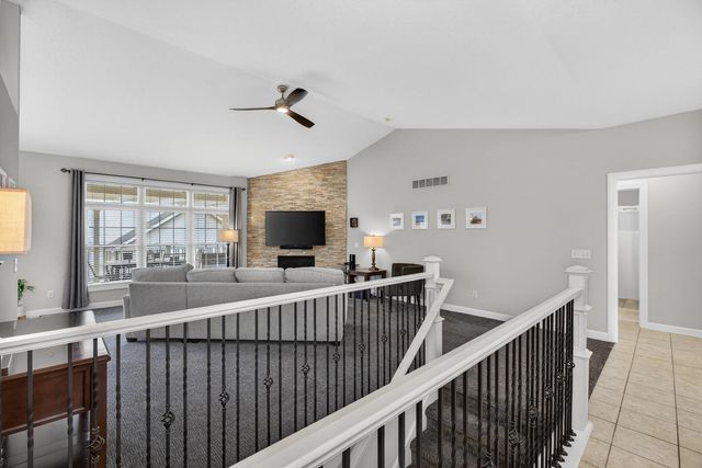 5280 Kristi Lane, Bettendorf, IA 52722