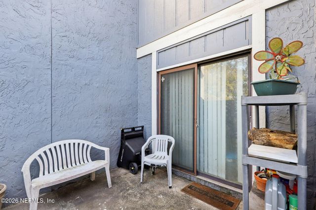 3517 PEELER Road 13, Jacksonville, FL 32277