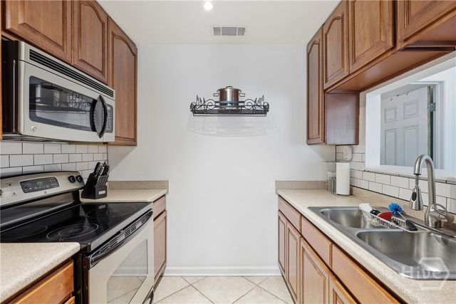 1532 Marcy Circle, Savannah, GA 31406