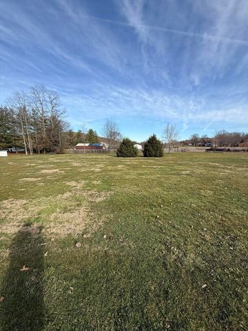 136 E Railroad Street, Hustonville, KY 40437