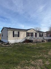 136 E Railroad Street, Hustonville, KY 40437