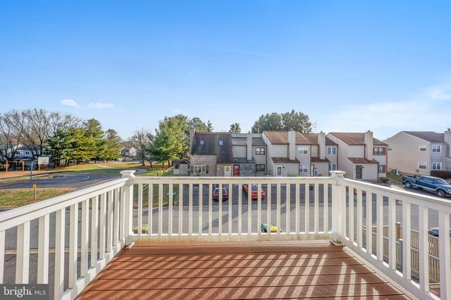 229 E GREEN VALLEY CIR, Newark, DE 19711