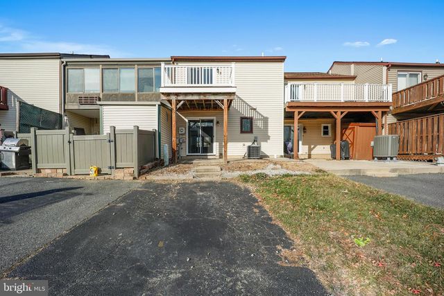 229 E GREEN VALLEY CIR, Newark, DE 19711