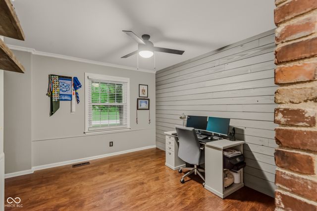 4225 Washington Street, Columbus, IN 47203