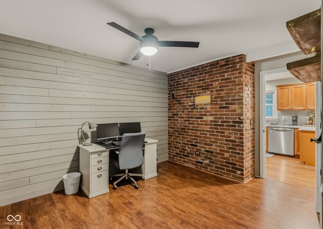 4225 Washington Street, Columbus, IN 47203