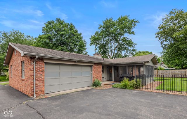 4225 Washington Street, Columbus, IN 47203