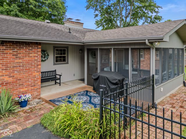 4225 Washington Street, Columbus, IN 47203