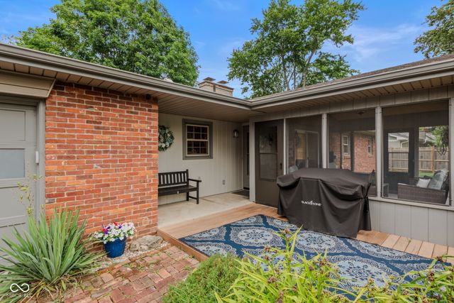 4225 Washington Street, Columbus, IN 47203