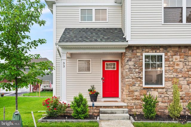 33 COASTAL AVENUE, Ephrata, PA 17522