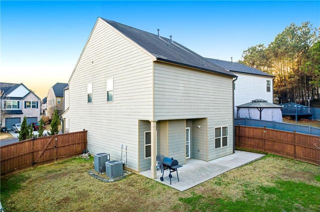 4068 Lake Manor Way, Atlanta, GA 30349