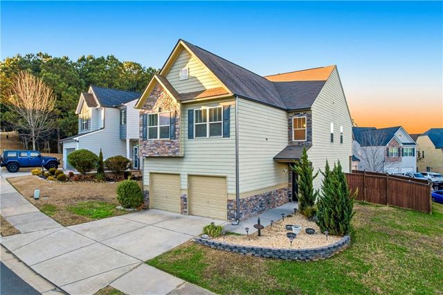 4068 Lake Manor Way, Atlanta, GA 30349