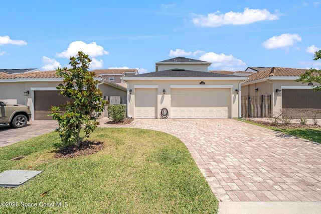 8048 Gullen Drive, Melbourne, FL 32940