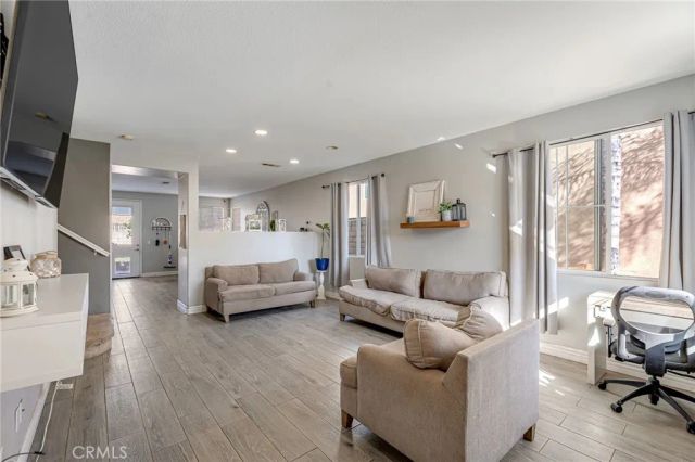 33129 Shoreline Drive, Lake Elsinore, CA 92530