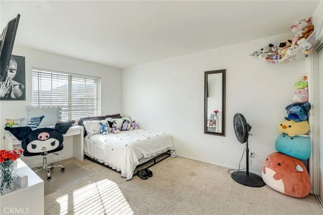 33129 Shoreline Drive, Lake Elsinore, CA 92530