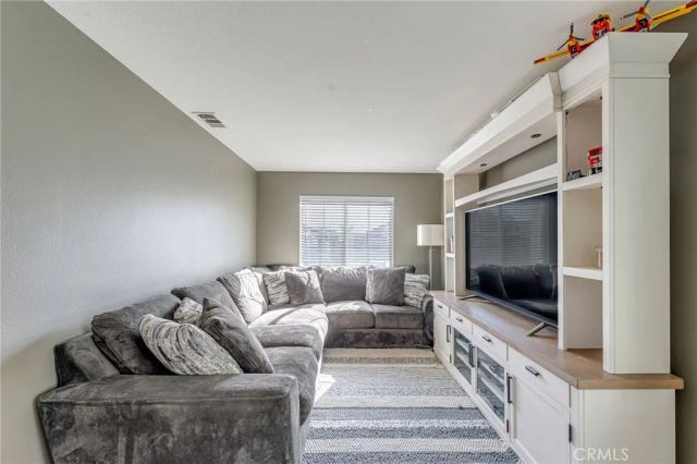 33129 Shoreline Drive, Lake Elsinore, CA 92530