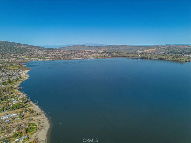 33129 Shoreline Drive, Lake Elsinore, CA 92530