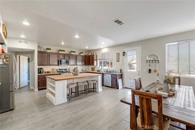 33129 Shoreline Drive, Lake Elsinore, CA 92530