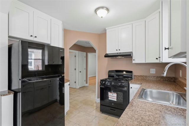 817 Quincy Avenue, Bronx, NY 10465