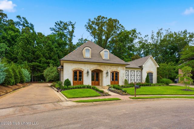 916 La Roche Court, Ridgeland, MS 39157