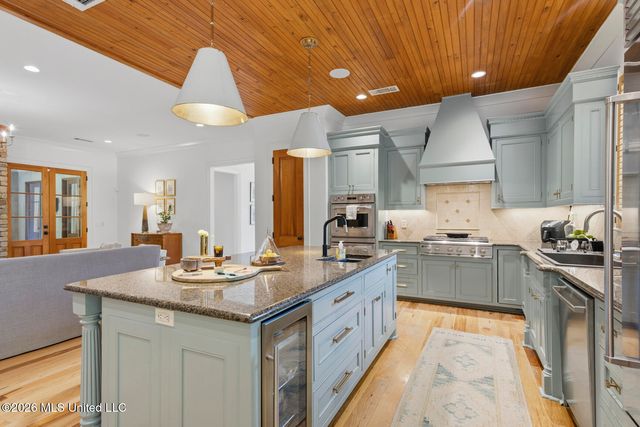 916 La Roche Court, Ridgeland, MS 39157