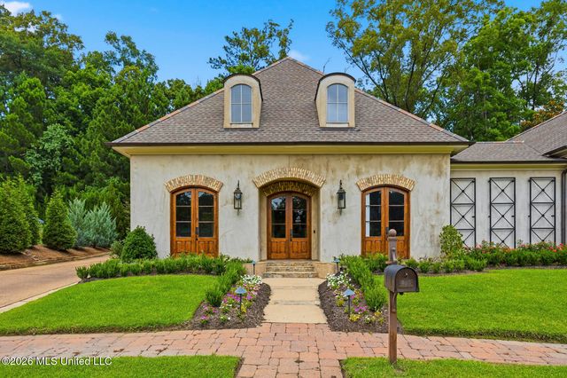 916 La Roche Court, Ridgeland, MS 39157