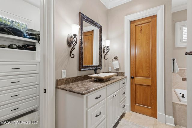 916 La Roche Court, Ridgeland, MS 39157