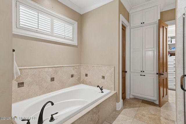 916 La Roche Court, Ridgeland, MS 39157