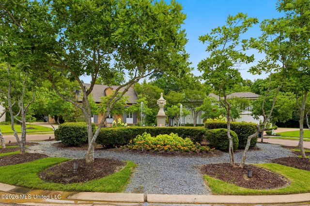 916 La Roche Court, Ridgeland, MS 39157
