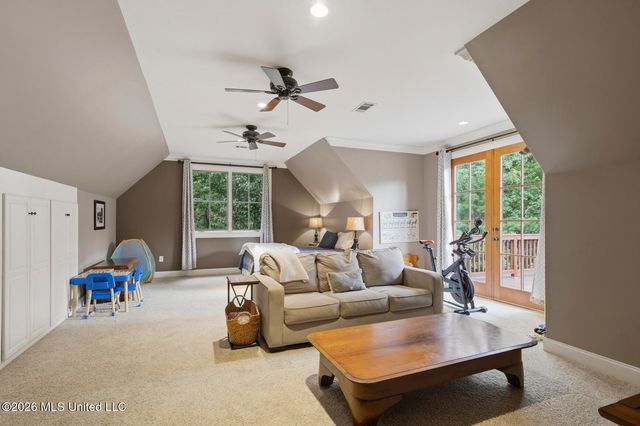 916 La Roche Court, Ridgeland, MS 39157