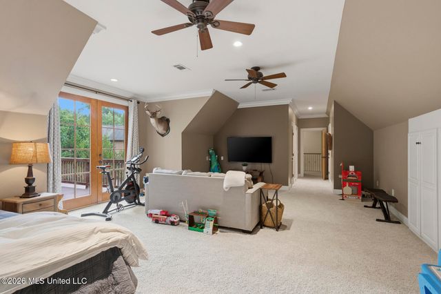 916 La Roche Court, Ridgeland, MS 39157