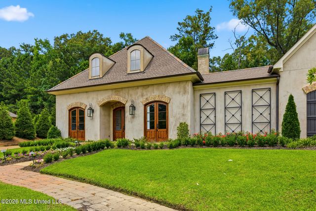 916 La Roche Court, Ridgeland, MS 39157