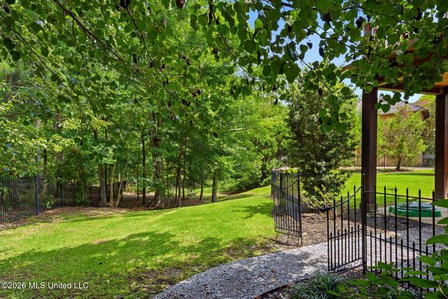 916 La Roche Court, Ridgeland, MS 39157