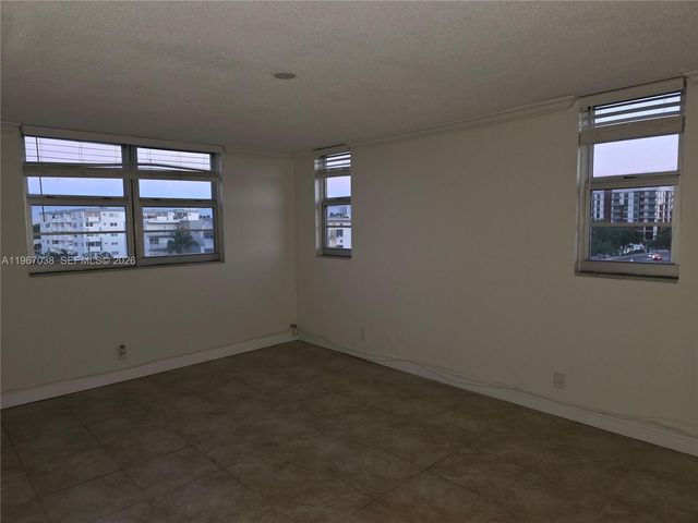 1811 Jefferson Street 501, Hollywood, FL 33020