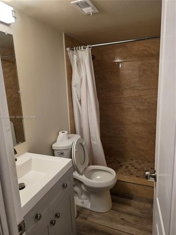 1811 Jefferson Street 501, Hollywood, FL 33020